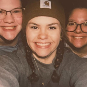 Meet your Posher, Elizabeth